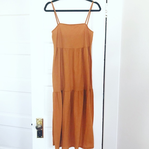 Zara tiered midi dress - Picture 2 of 5